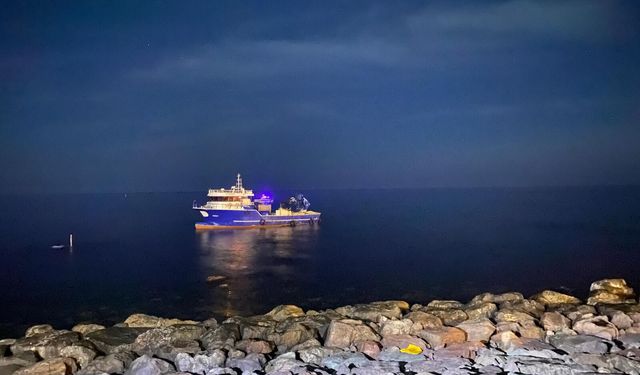 Karaya oturan balıkçı teknesinin kaptanı tahliye edildi