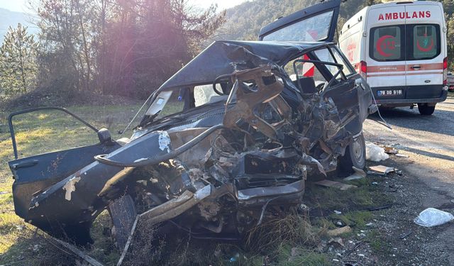 Kazada ölen evli çift toprağa verildi