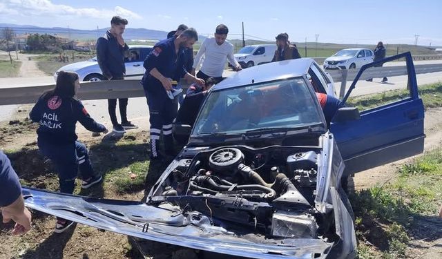 Otomobil refüje çıktı:1 yaralı