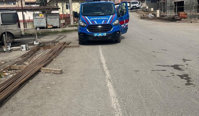 Sağlık ocağı inşaatında 3'üncü kattan düşen işçi ağır yaralandı