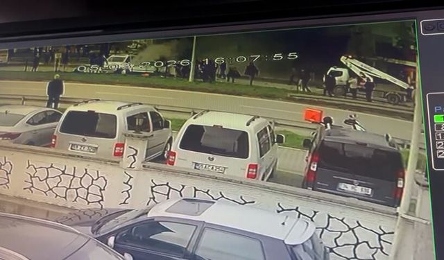 Samsun'da 6 aracın karıştığı kaza sonrası yangın çıktı; 3 yaralı (2)