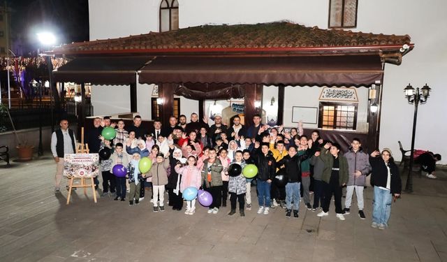 Samsun'da 60 öğrenci camide iftarda buluştu