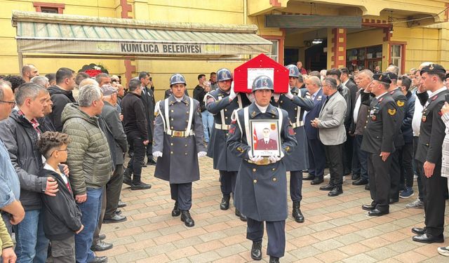 Trafik kazasında hayatını kaybeden uzman çavuş toprağa verildi