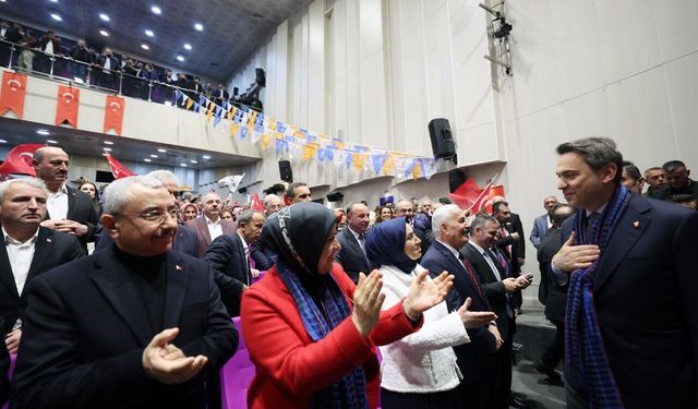 Bakan Bayraktar: Dünyada büyük bir dönüşümün eşiğindeyiz