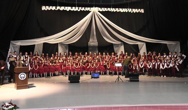 Başkan Genç'ten koca yürekli miniklere alkış