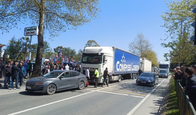 Karadeniz Sahil Yolunda zincirleme kaza