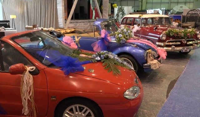 Klasik gelin arabaları fuarın gözdesi oldu