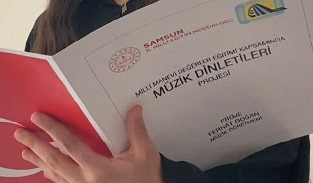 Samsun'da öğrenci korosu milli değerleri sahneye taşıyor