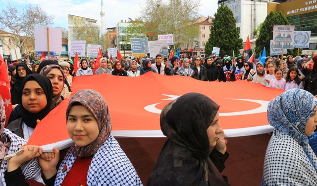 Tokat'ta Gazze ve Doğu Türkistan'a destek yürüyüşü