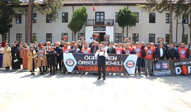 Tokat'ta öğretmenler Siverek'teki saldırıya tepki gösterdi