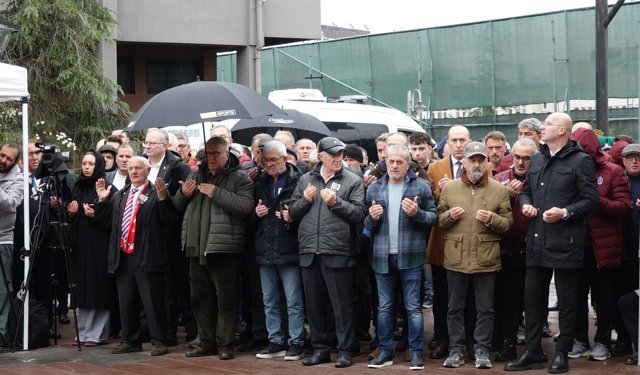 Trabzonspor'da Atay Aktuğ için anma töreni düzenlendi