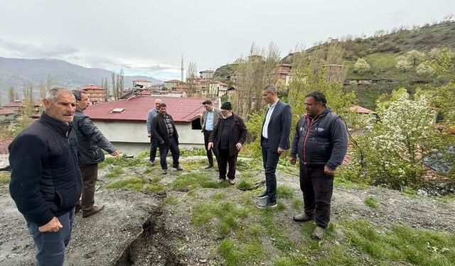 Almus'ta istinat duvarı çöktü