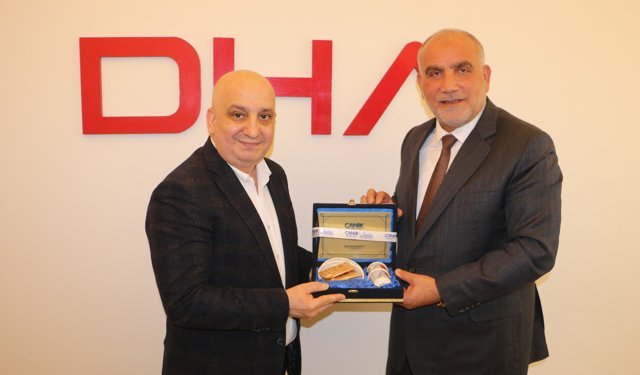 Canik Belediye Başkanı Sandıkçı'dan DHA'ya ziyaret