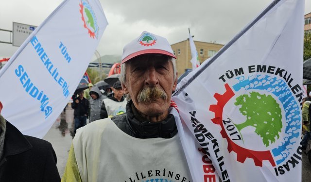 Emeğin başkenti Zonguldak'ta madencilerden 1 Mayıs kutlaması