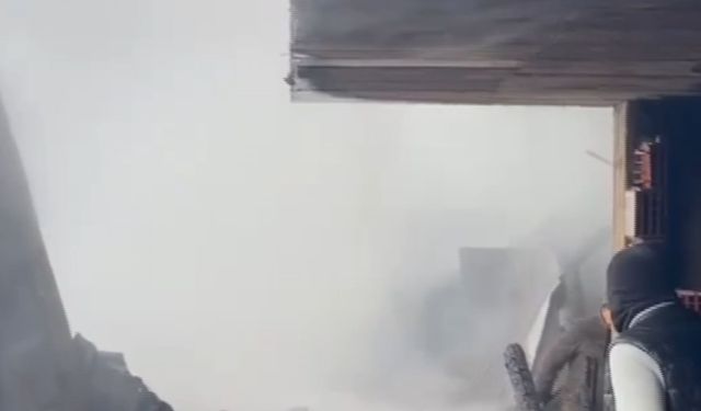 Rize'de bitişik iki ev, yangında kullanılamaz hale geldi