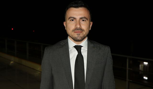 Samsun sahili kırmızı-beyaza büründü