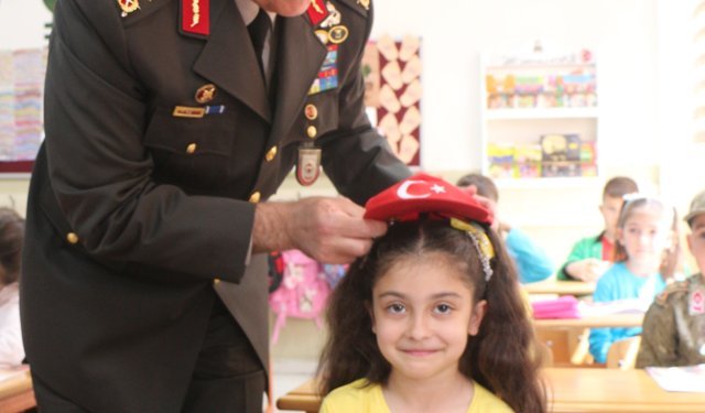 Samsun'da Mehmetçikten öğrencilere mektup