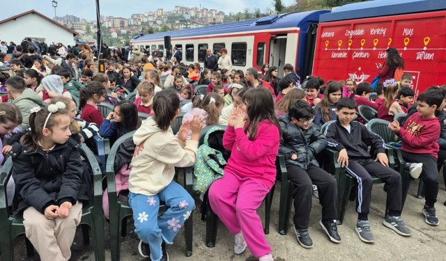 'Tiyatro Treni' Zonguldak'ta