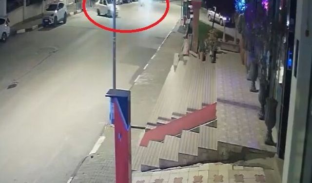 Tokat'ta 2 otomobilin çarpıştığı kaza kamerada