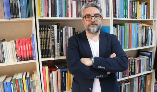 Tokat'ta, 'Çingene Kızı' benzeri mozaik gün yüzüne çıkarılıyor