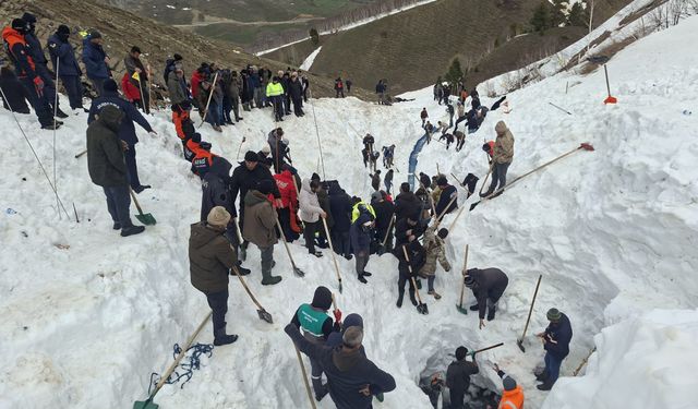 1'i bebek 4 evladı ve eşini kaybetti, torunları için ayakta/Ek fotoğraflar