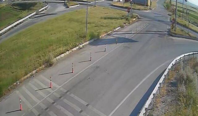 Çorum'da TIR ile otomobil çarpıştı: 4 yaralı