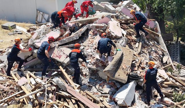 Düzce'de deprem tatbikatı