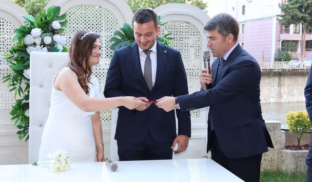 Emniyet Müdürü Saraç'ın oğlu dünyaevine girdi