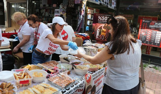 Lösemili çocuklar için 1 günlük gıda kermesi