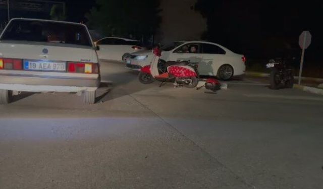 Motosiklet ile otomobil çarpıştı:1 yaralı