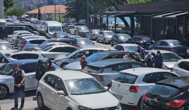 Rüşvet alıp kürtaj yapan doktora operasyon; 11'i kadın 20 gözaltı
