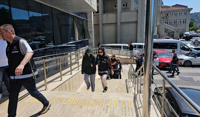 Rüşvet şüphelisi doktor, kürtaj için 10 bin ile 100 bin lira arasında değişen miktarlarda para istemiş