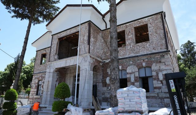 Tokat'ta tarihi belediye binasına özel sistemle güçlendirme