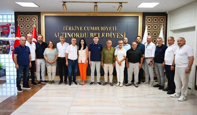 Altınordu Belediye Başkanı Ulaş Tepe, CHP'den istifa etti