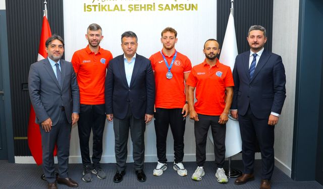 Başkan Doğan, Milli sporcuları ağırladı