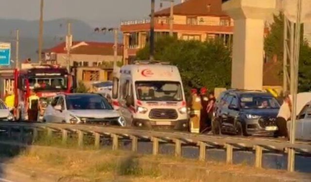 Düzce'de 3 aracın karıştığı zincirleme kaza: 1 ölü