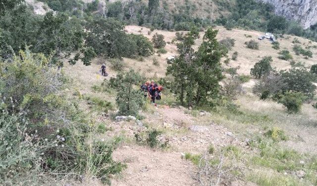 Mağarada mahsur kaldığı iddia edilen kişiyi kurtarma çalışmaları yeniden başlatıldı(2)