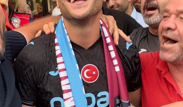 Trabzonspor'un yeni transferi Aral Şimşir Trabzon'a geldi