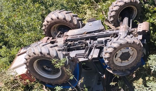 Amasya'da traktör şarampole yuvarlandı: 1 ölü, 3 yaralı