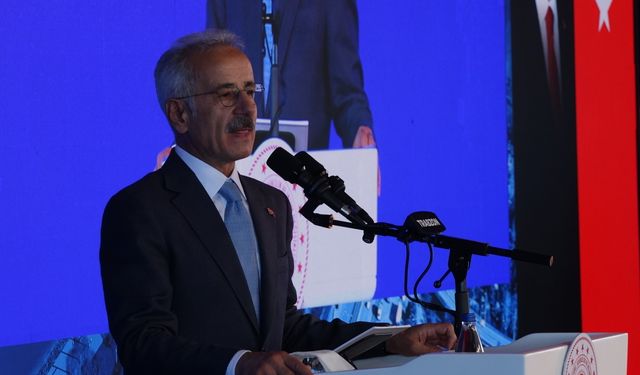 Bakan Kurum: Okyanuslarımızın geleceği devasa bir risk altındadır (2)