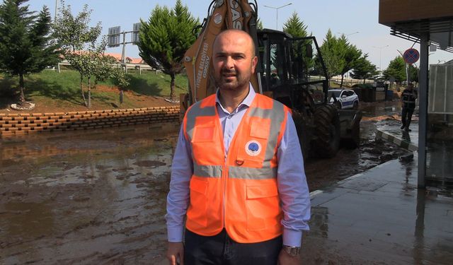 Rize'de sel gitti, çamur kaldı; hasar tespit çalışmaları başladı