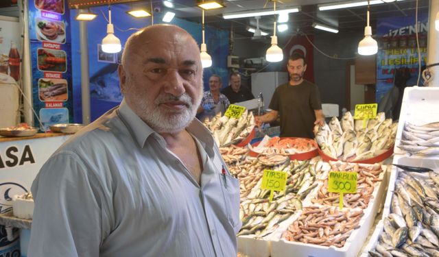 Rize'de sezonun ilk balıkları tezgahtaki yerlerini aldı