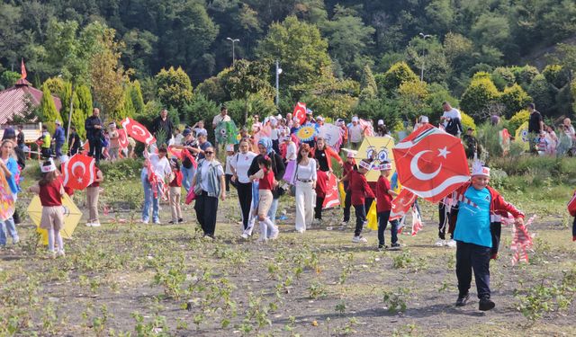 Zonguldak'ta uçurtmalar 'Filistinli çocuklar' için uçtu