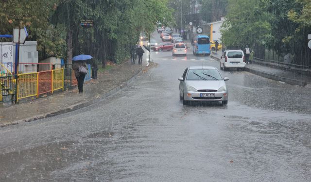 Zonguldak'ta yağmur etkili oldu