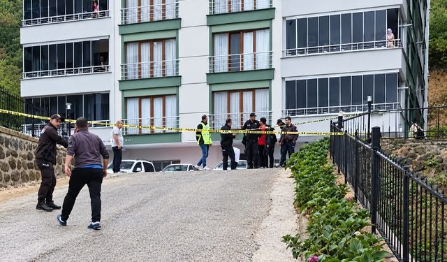 20 gün önce boşandığı eşi tarafından silahla vurulan kadın kurtarılamadı