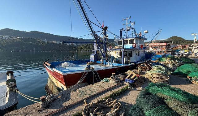 Balık tutmak için tekneyle denize açılan maden işçisi kayboldu