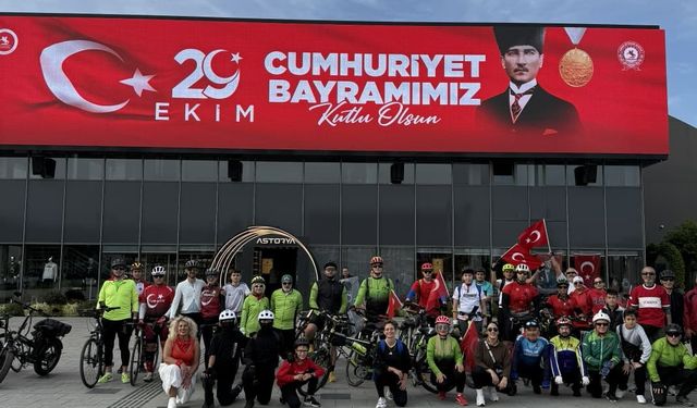 Samsun'da Cumhuriyet için pedal çevirdiler