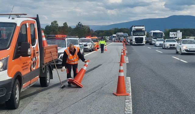 TIR, köprüden uçup yandı; şoförü atlayarak son anda kurtuldu