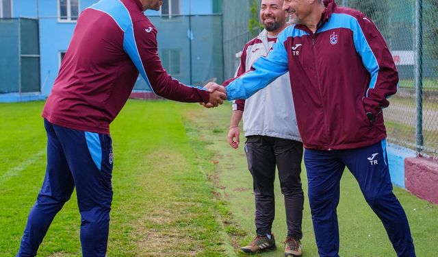 Trabzonspor Teknik Direktörü Thomas Reis'ten U19 takımına ziyaret