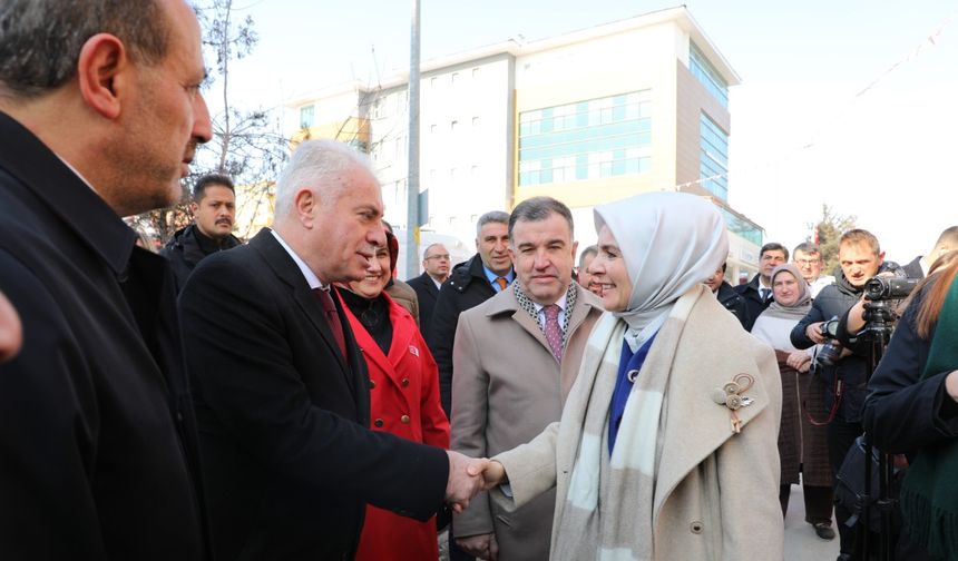 Bakan Göktaş: Aile ve Gençlik Fonu'na başvuru sayımız 50 bin 944 olmuştur